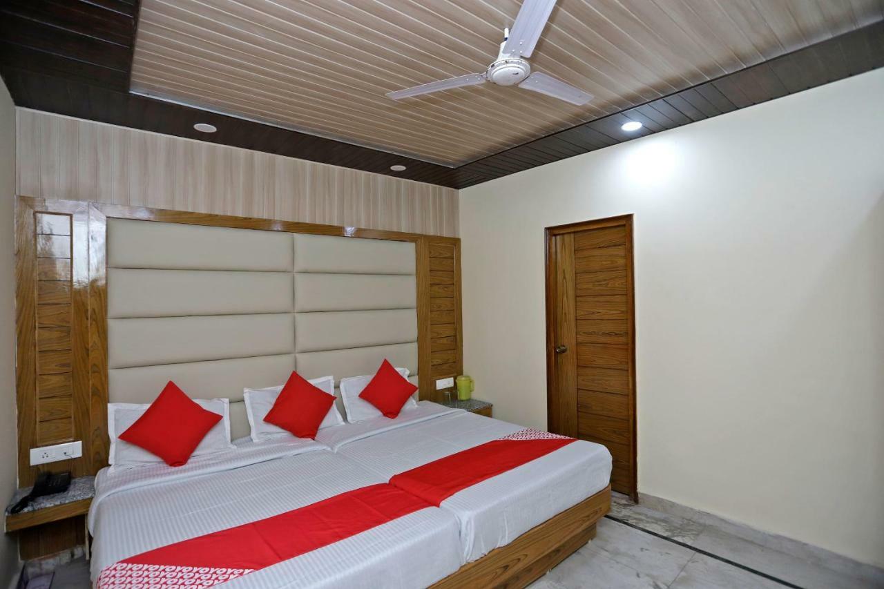 موسوري Oyo 39066 Hotel Star View المظهر الخارجي الصورة