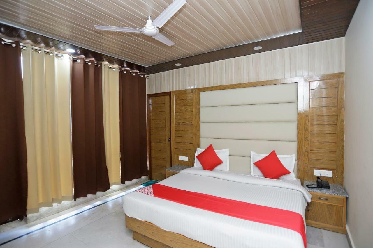 موسوري Oyo 39066 Hotel Star View المظهر الخارجي الصورة
