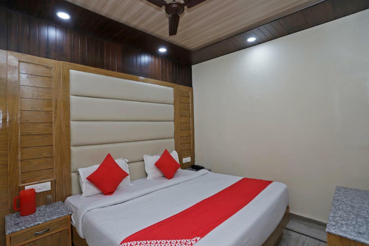 موسوري Oyo 39066 Hotel Star View المظهر الخارجي الصورة