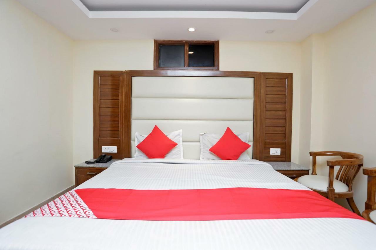 موسوري Oyo 39066 Hotel Star View المظهر الخارجي الصورة