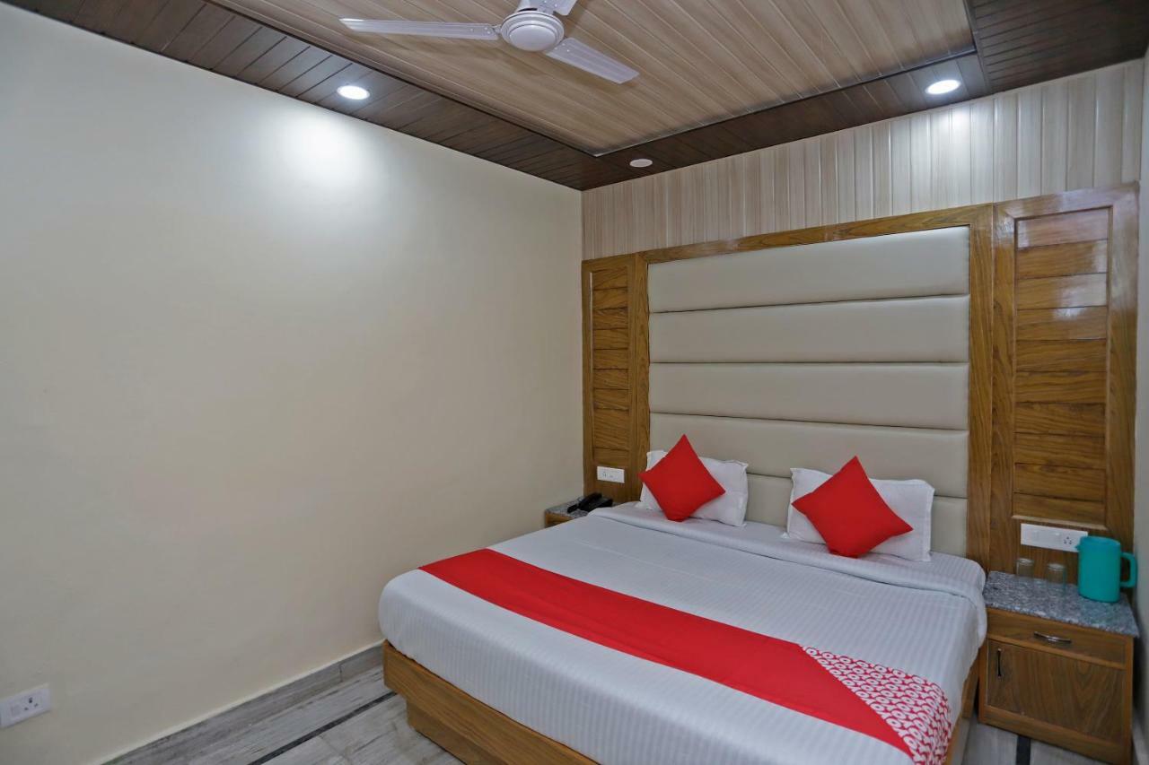 موسوري Oyo 39066 Hotel Star View المظهر الخارجي الصورة