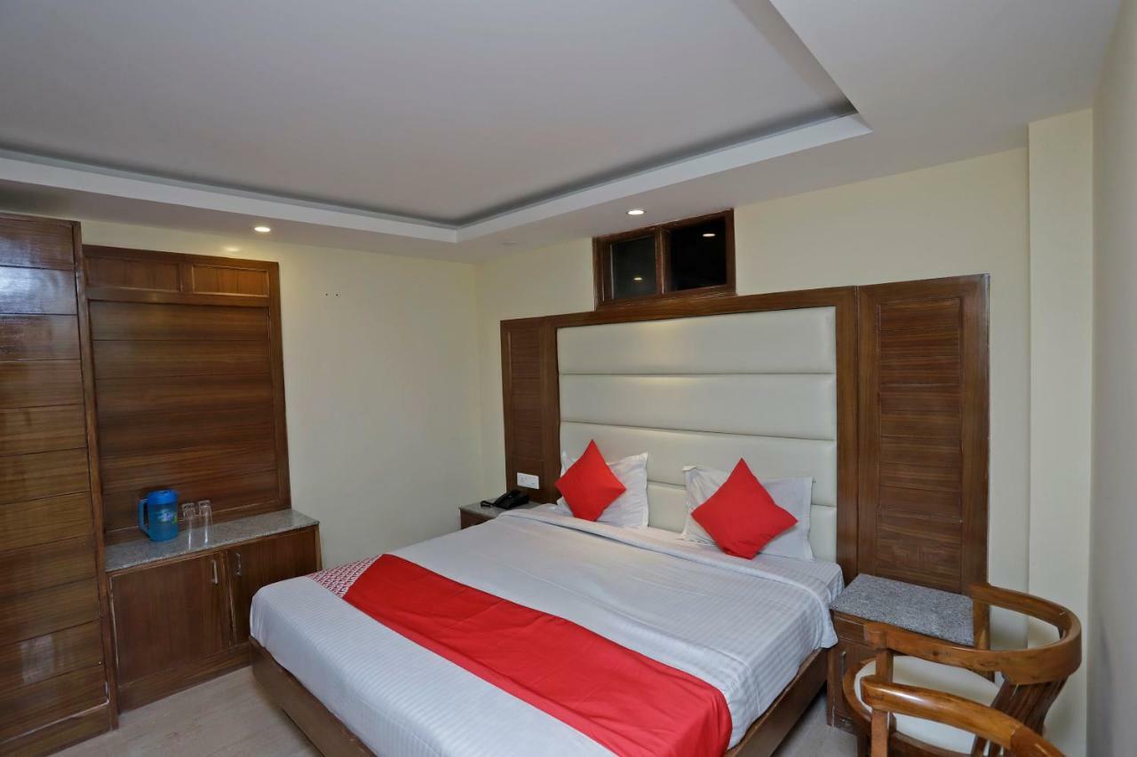 موسوري Oyo 39066 Hotel Star View المظهر الخارجي الصورة